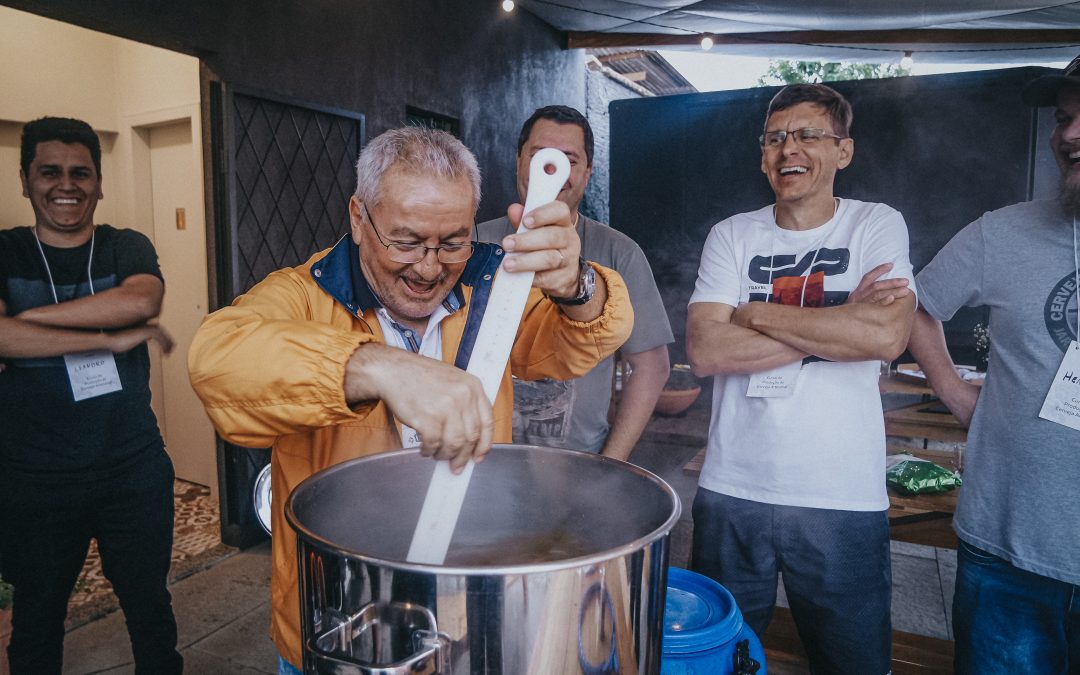 Homebrew:  Fazer cerveja em casa é uma boa ideia